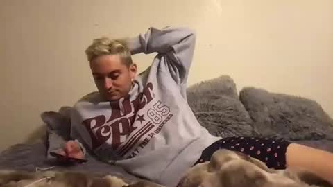 Snapshot of natetheexplorer chatting on November 19, 2025, 6:46 am natetheexplorer online show from November 19, 2025, 6:46 am