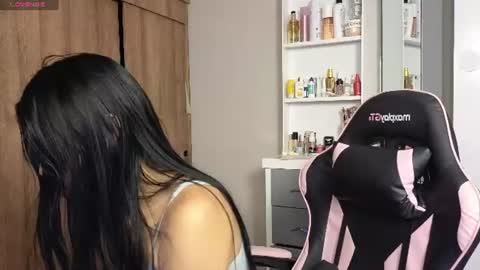 NATHALIA online show from August 7, 2026, 3:19 am