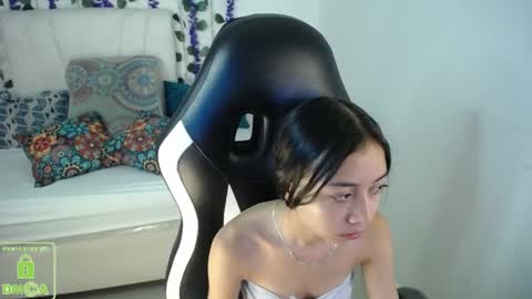 nathaliasweet_1_ online show from April 17, 2026, 2:09 pm