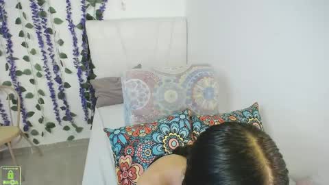 nathaliasweet_1_ online show from May 11, 2026, 4:04 pm