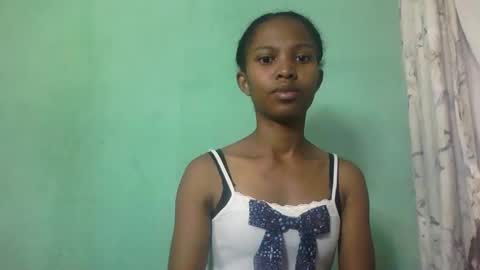 nathalie004 online show from October 16, 2025, 5:19 am