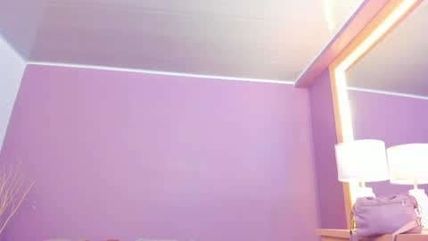 nathalie rossel online show from April 1, 2026, 6:27 pm