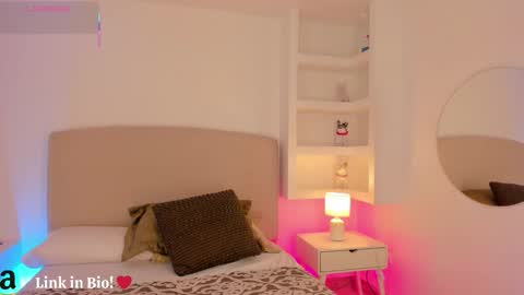 Snapshot of nathalyn05 chatting on October 23, 2025, 10:25 am NATHALY online show from October 23, 2025, 10:25 am