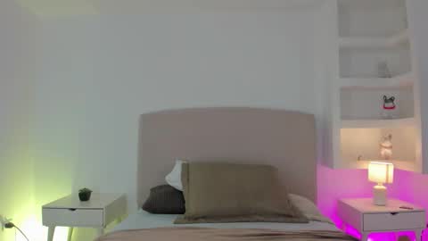 Snapshot of nathalyn05 chatting on November 20, 2025, 10:37 am NATHALY online show from November 20, 2025, 10:37 am