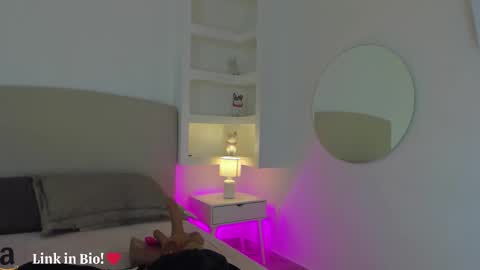 Snapshot of nathalyn05 chatting on November 29, 2025, 10:40 am NATHALY online show from November 29, 2025, 10:40 am