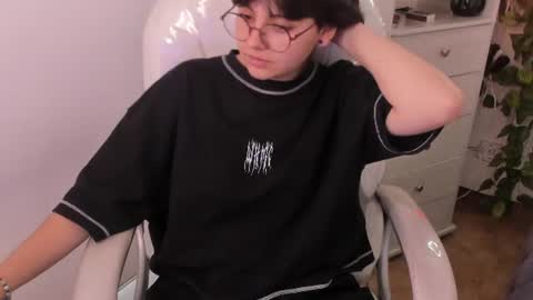 nathalyy_ds online show from June 26, 2026, 8:46 pm