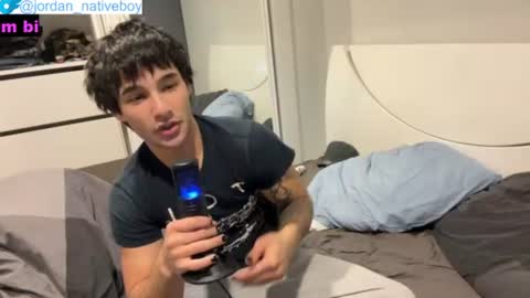 Snapshot of native_boy2 chatting on July 14, 2026, 6:24 pm native_boy2 online show from July 14, 2026, 6:24 pm