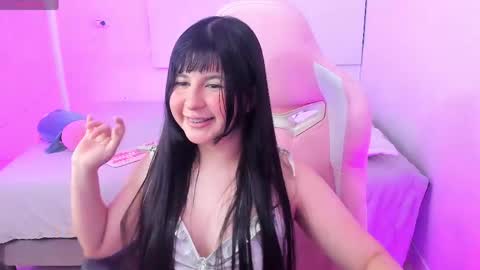 natsuki online show from April 22, 2026, 12:07 pm