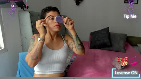 Snapshot of natt_op chatting on December 16, 2025, 4:23 pm natt_op online show from December 16, 2025, 4:23 pm