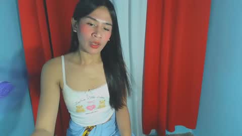 Snapshot of natty121698 chatting on February 21, 2025, 6:37 pm Natty online show from February 21, 2025, 6:37 pm