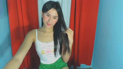 Snapshot of natty121698 chatting on February 26, 2025, 9:32 am Natty online show from February 26, 2025, 9:32 am