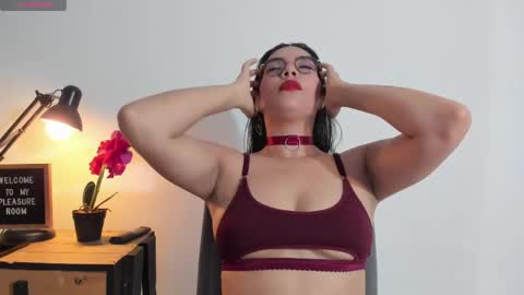 Natty Trainor online show from May 22, 2026, 9:31 pm