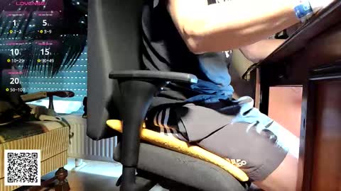 Nature online show from November 10, 2025, 8:02 am