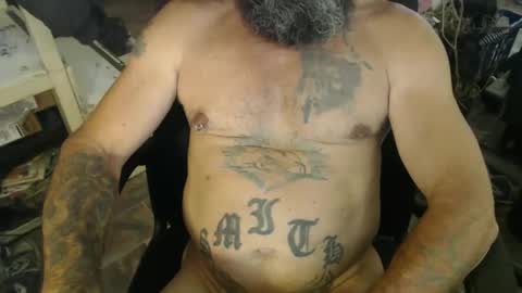 Snapshot of naturenaked chatting on January 5, 2025, 2:17 am NatureNaked online show from January 5, 2025, 2:17 am