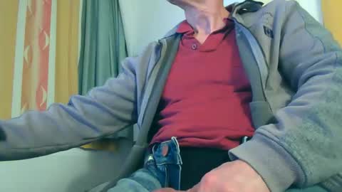 naturista25 online show from October 17, 2025, 7:16 pm