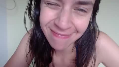 Snapshot of natutalcorps chatting on September 18, 2025, 12:18 pm natutalcorps online show from September 18, 2025, 12:18 pm