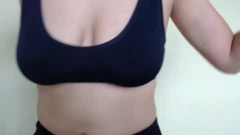 Snapshot of natutalcorps chatting on September 26, 2025, 12:53 pm natutalcorps online show from September 26, 2025, 12:53 pm