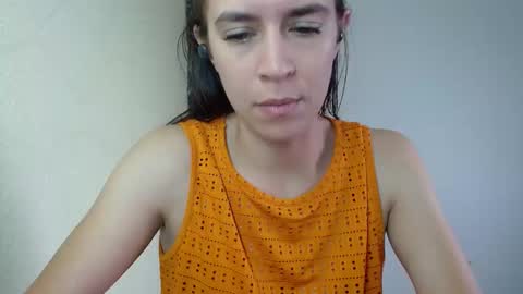 Snapshot of natutalcorps chatting on October 15, 2025, 12:49 pm natutalcorps online show from October 15, 2025, 12:49 pm