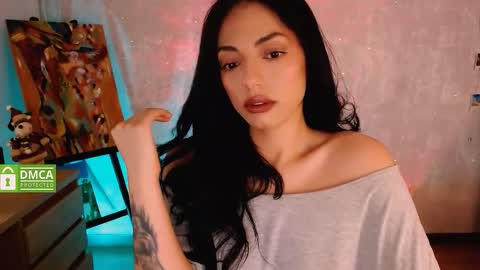 Natalia  Valeria online show from December 5, 2025, 9:51 am