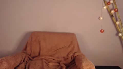 Snapshot of naty_naturalgirl chatting on December 25, 2024, 7:34 pm Nataly online show from December 25, 2024, 7:34 pm