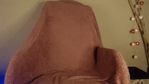 Snapshot of naty_naturalgirl chatting on March 6, 2025, 7:54 pm Nataly online show from March 6, 2025, 7:54 pm