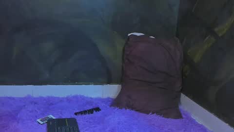 naty_rose233 online show from June 23, 2026, 2:09 am
