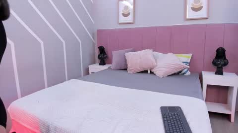 natybliss online show from March 17, 2026, 5:00 am