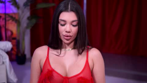 Naty online show from December 21, 2025, 8:05 pm