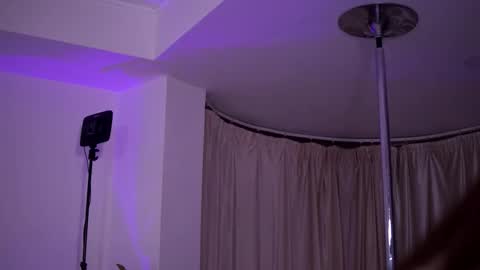 Naty online show from February 20, 2026, 8:09 pm