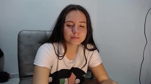      online show from October 18, 2025, 3:31 am