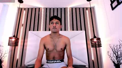 natzuki_ online show from February 12, 2026, 11:49 am