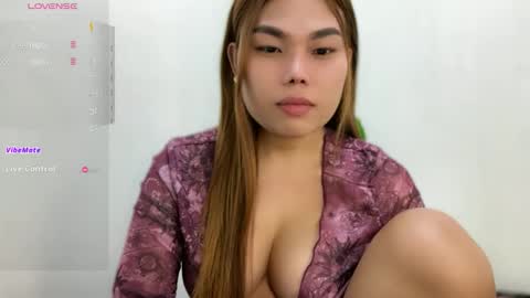 Shuvee Keiko Half Japanese  Half Pinay online show from February 6, 2026, 10:07 am