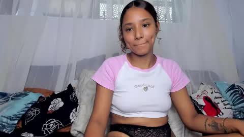 Snapshot of natzurit chatting on February 15, 2026, 6:15 pm Natzu online show from February 15, 2026, 6:15 pm