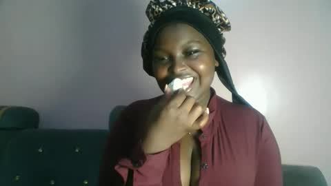 naughti_garlie online show from April 17, 2026, 5:49 pm