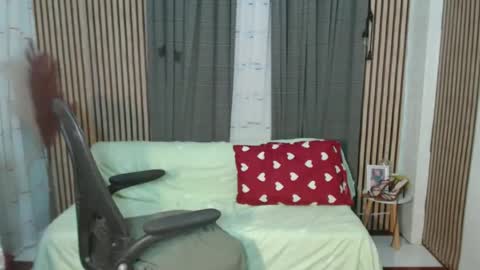 Jelay online show from February 26, 2025, 4:14 pm