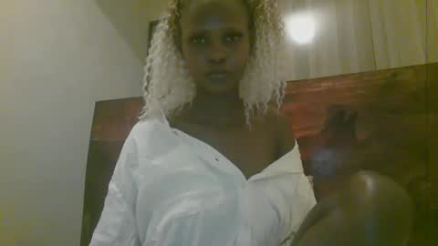 Snapshot of naughty_babe000 chatting on May 19, 2026, 6:20 am alisha online show from May 19, 2026, 6:20 am