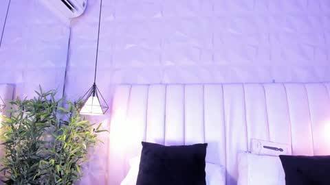 Flor online show from January 30, 2025, 2:06 am