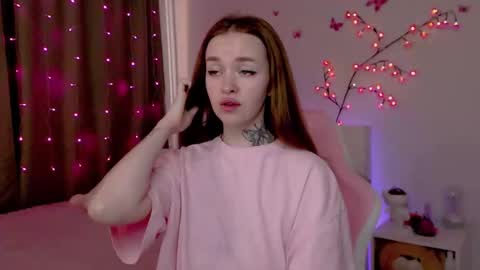 Snapshot of naughty_mablee chatting on September 17, 2025, 1:18 am Mable online show from September 17, 2025, 1:18 am