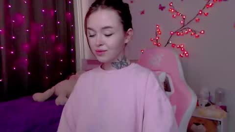Snapshot of naughty_mablee chatting on September 26, 2025, 1:20 am Mable online show from September 26, 2025, 1:20 am