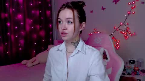 Snapshot of naughty_mablee chatting on October 12, 2025, 12:20 am Mable online show from October 12, 2025, 12:20 am