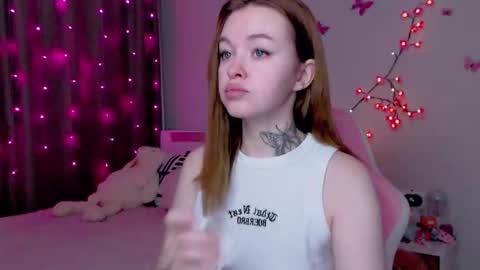 Snapshot of naughty_mablee chatting on October 14, 2025, 12:11 am Mable online show from October 14, 2025, 12:11 am