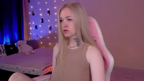 Snapshot of naughty_mablee chatting on July 4, 2026, 11:44 pm Mable online show from July 4, 2026, 11:44 pm