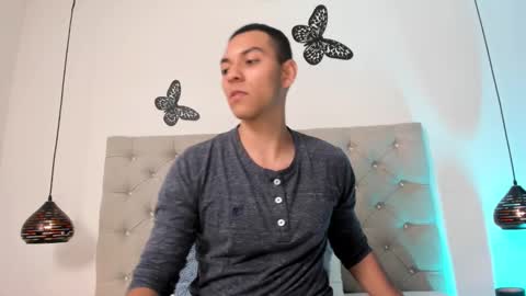 naughty_mike_01 online show from January 5, 2025, 7:39 pm