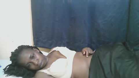 Snapshot of naughty_slender2 chatting on November 25, 2025, 7:30 am jn online show from November 25, 2025, 7:30 am