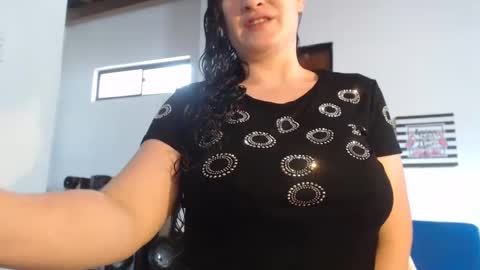 Snapshot of naughty_woman4u chatting on December 11, 2024, 6:42 pm Lilith online show from December 11, 2024, 6:42 pm