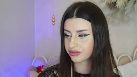 naughtyalicee online show from April 17, 2026, 5:54 am