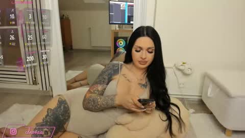 Snapshot of naughtycleo chatting on February 23, 2026, 4:10 am cleo online show from February 23, 2026, 4:10 am