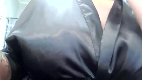 Naughtycouple2026 online show from June 1, 2026, 6:20 pm
