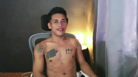 naughtyfuck_boy online show from June 17, 2026, 12:24 am