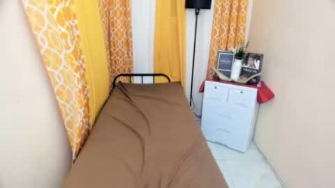 naughtyjanela online show from April 20, 2026, 12:30 pm